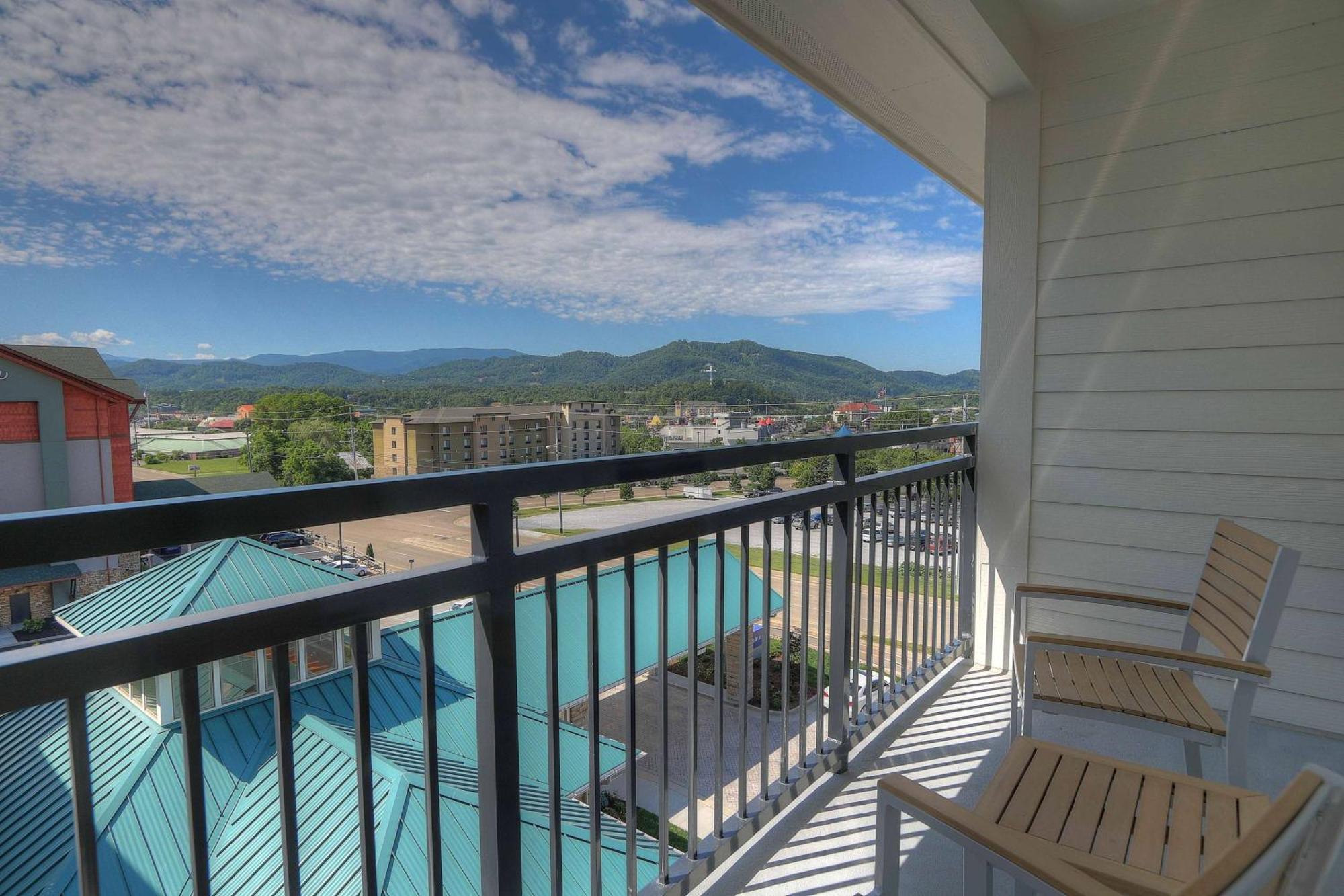 Hilton Garden Inn Pigeon Forge Exterior photo